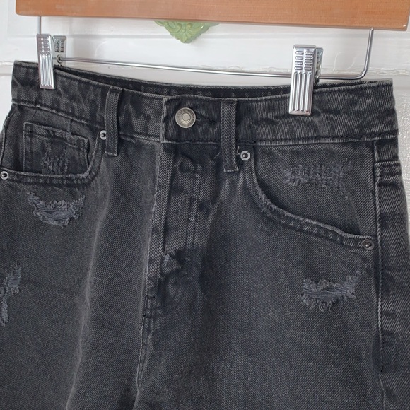 WILD FABLE SUPER HIGH RISE CUT OFF DENIM SHORTS BLACK WASH - Picture 2 of 7